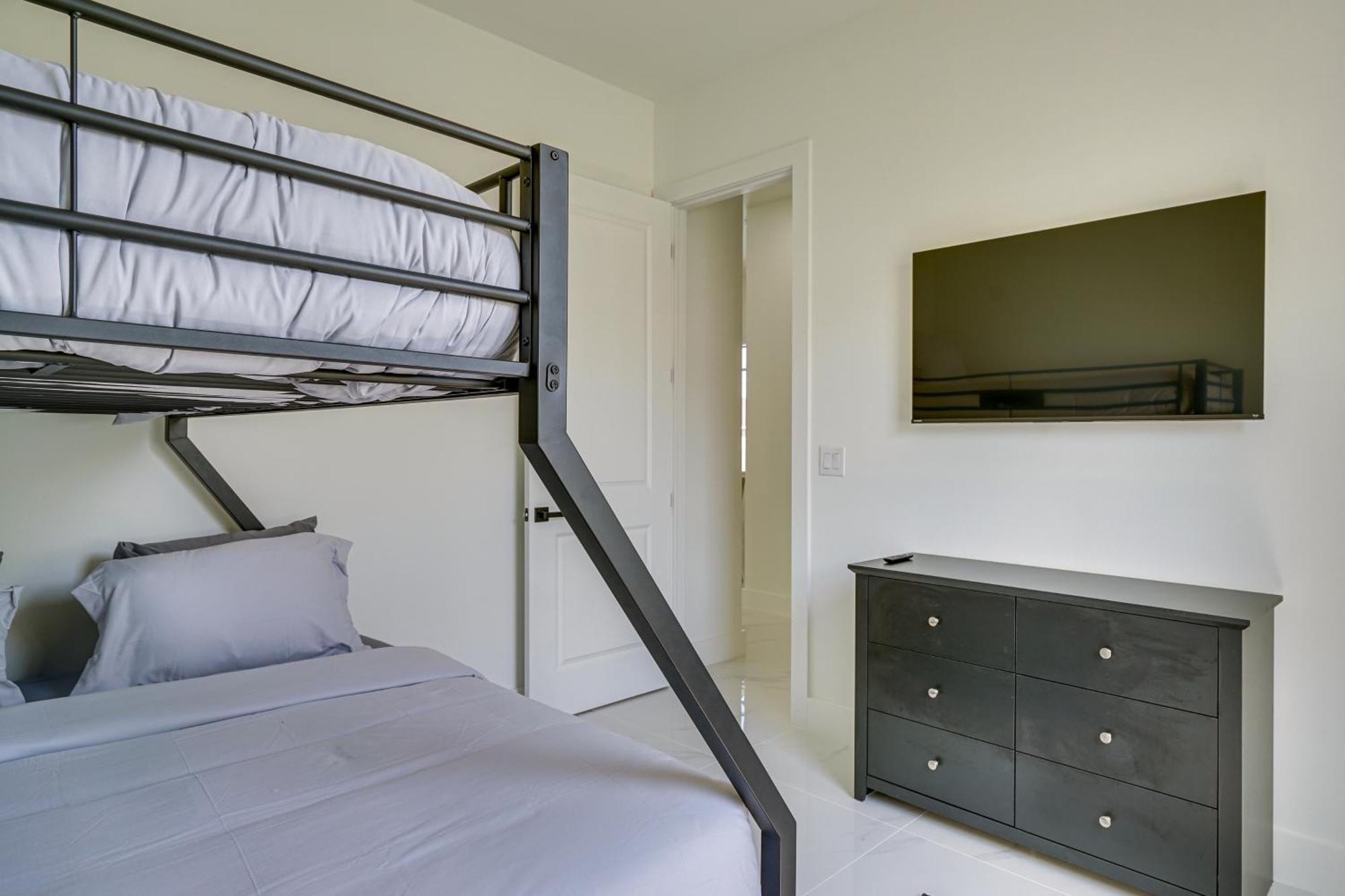 Вилла Cape Coral Escape Furnished Lanai And Private Pool! Экстерьер фото