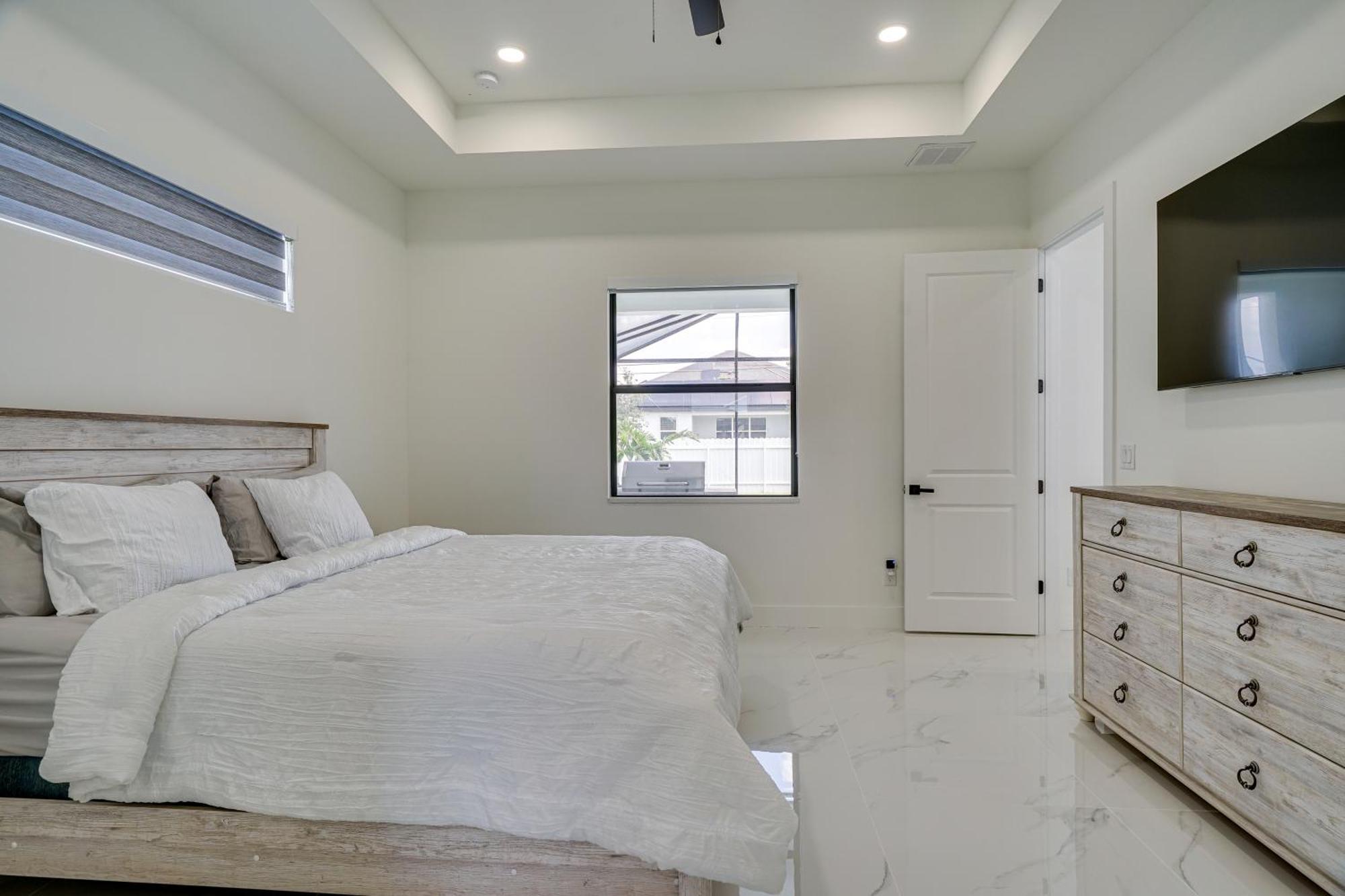 Вилла Cape Coral Escape Furnished Lanai And Private Pool! Экстерьер фото